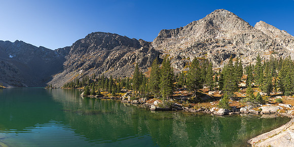 2024-09-25MysticIslandLakePanoWeb
